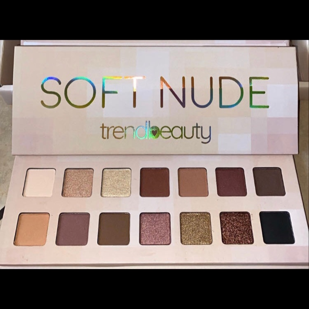 Soft nude palette